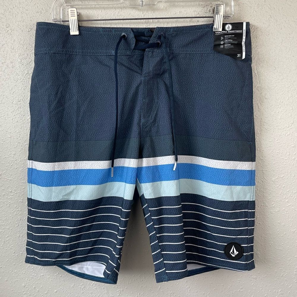 NWT Volcom Modtech Swim Trunks Size 31